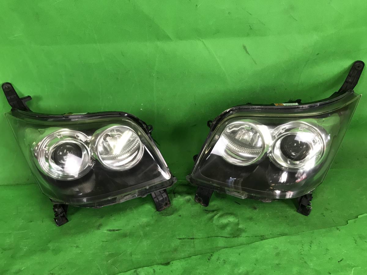L175S☆ムーヴカスタム☆前期☆HID右ヘッドライト☆中古② ダイハツ用