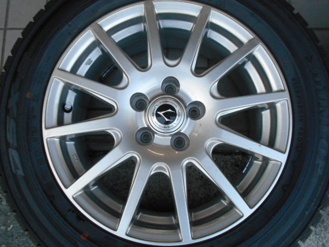 9.9分山　プリウス　フリード　アリオン　185/65R15　スタッドレスタイヤホイールセット　４本