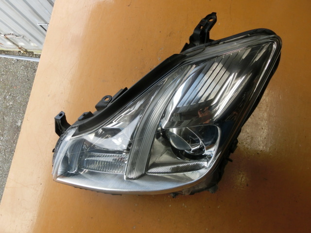 クラウン 左 ヘッドライト HID 平成21年 前期 DBA-GRS200 スタンレー