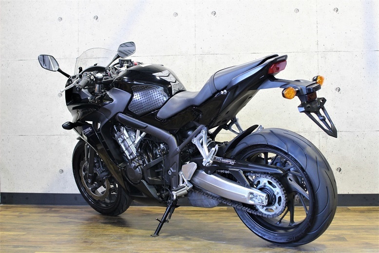 ホンダ CBR650F ABS付き 初度H26年 予備検付き 普段使いからスポーツ走行や高速ツーリングもこなす万能なスポーツ車! 配送費用10,000円OFF_3