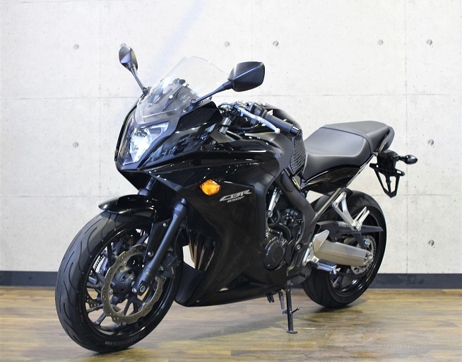 ホンダ CBR650F ABS付き 初度H26年 予備検付き 普段使いからスポーツ走行や高速ツーリングもこなす万能なスポーツ車! 配送費用10,000円OFF_4