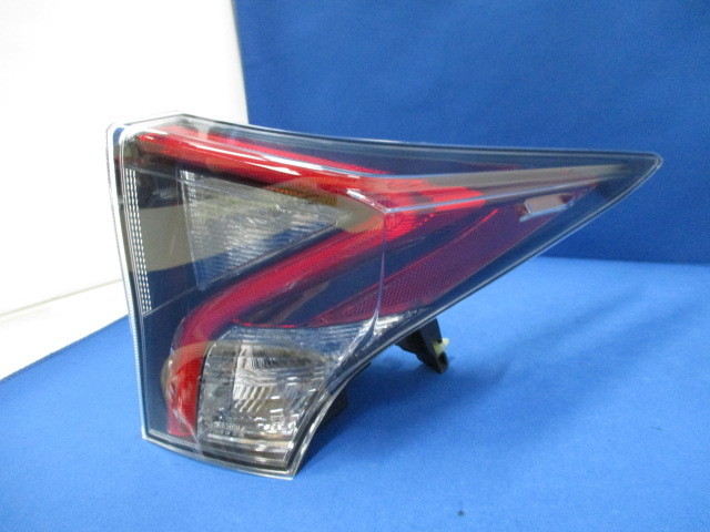 プリウス ICHIKOH 前期 純正 ZVW50 テール LED 50系 ZVW50⁄ZVW51⁄ZVW55