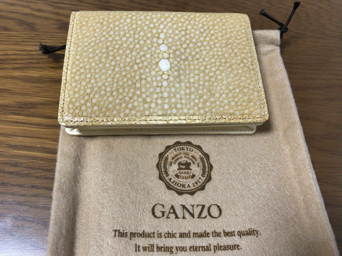 新品★GANZO　名刺入れ　スティングレー（ガルーシャ　カードケース） ガンゾ カードケース スティングレイ ガルーシャ エイ革 GANZO 通し