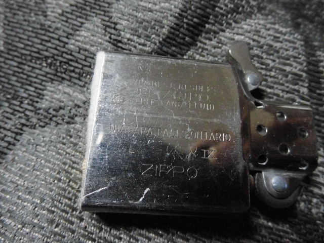 ZIPPO カナダ カナダ国旗 カナダ製 ZIPPO（ジッポー） ライター ジッポー メルカリ l*j様 スリム オイルライター - メープルリーフ (ジッポー) 1992年製 フィリピン