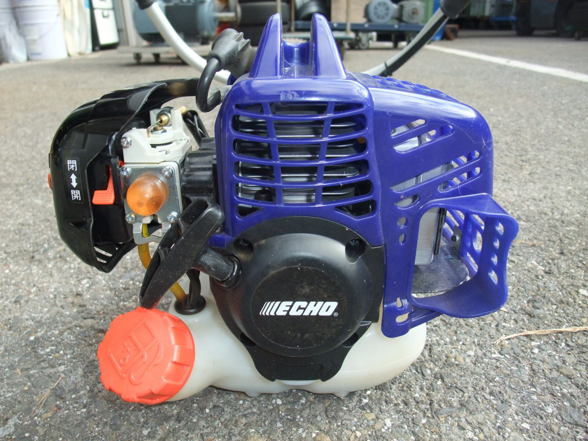 ☆エコー ECHO 肩掛式 刈払機 EGT220 エンジン 草刈機☆ 草刈機、芝刈