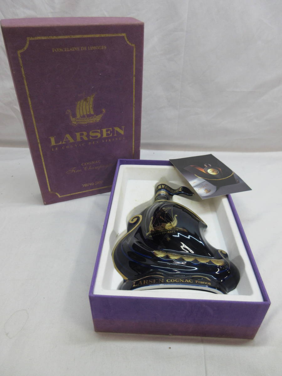 106Q320L00▼LARSEN VIKING SHIP ラーセン バイキングシップ 青×金 陶器ボトル 70ml 40% Larsen Viking Cognac Black Pearl коньяк