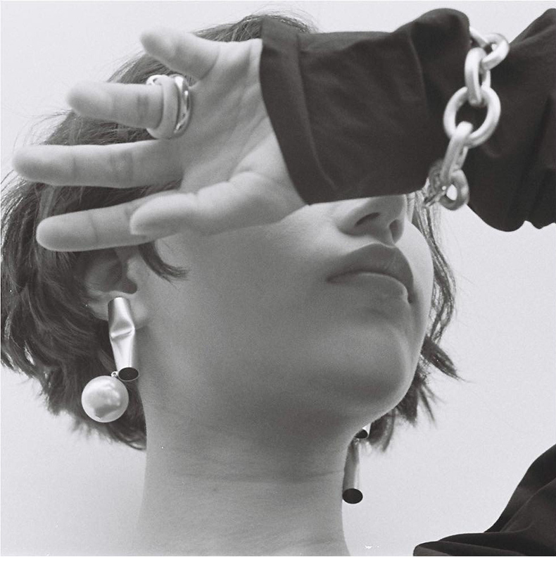 LOMBARDI ピアス LAURA ゴールド ⁄ F EARRINGS Laura - LOMBARDI