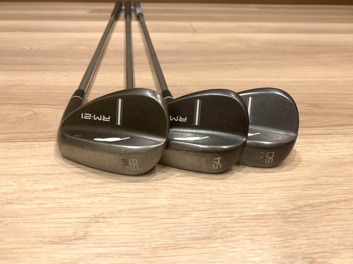 超激得，定番人気 フォーティーン 名器 RM-21 50度 54度 58度 3本セット ブラック(フォーティーン)｜売買されたオークション情報、yahooの商品情報をアーカイブ公開 - オークファン 男性右きき用