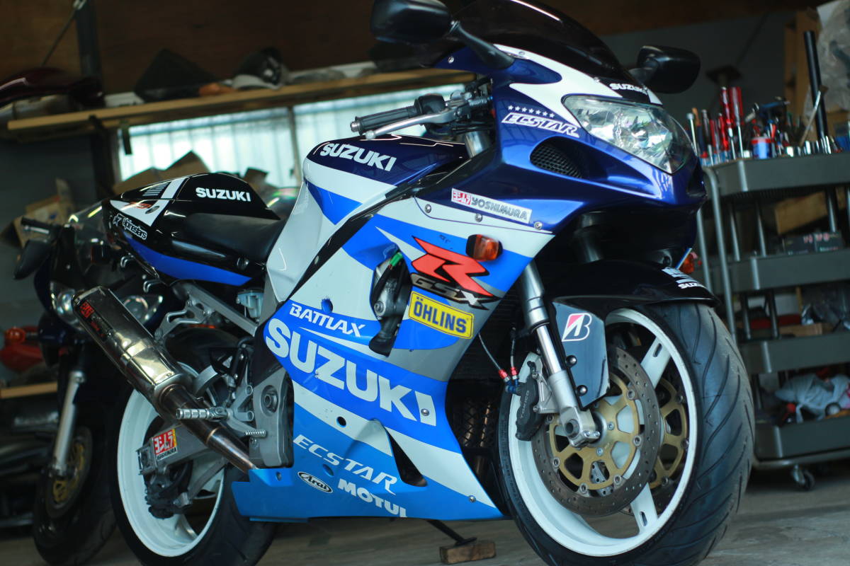 逆車 北米仕様 スズキ GSX‐R750 GR7HA ヨシムラフルエキ エンジン 