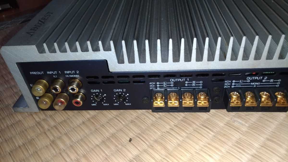 秋田道 ADDZEST アゼスト APA4400 4chパワーアンプ