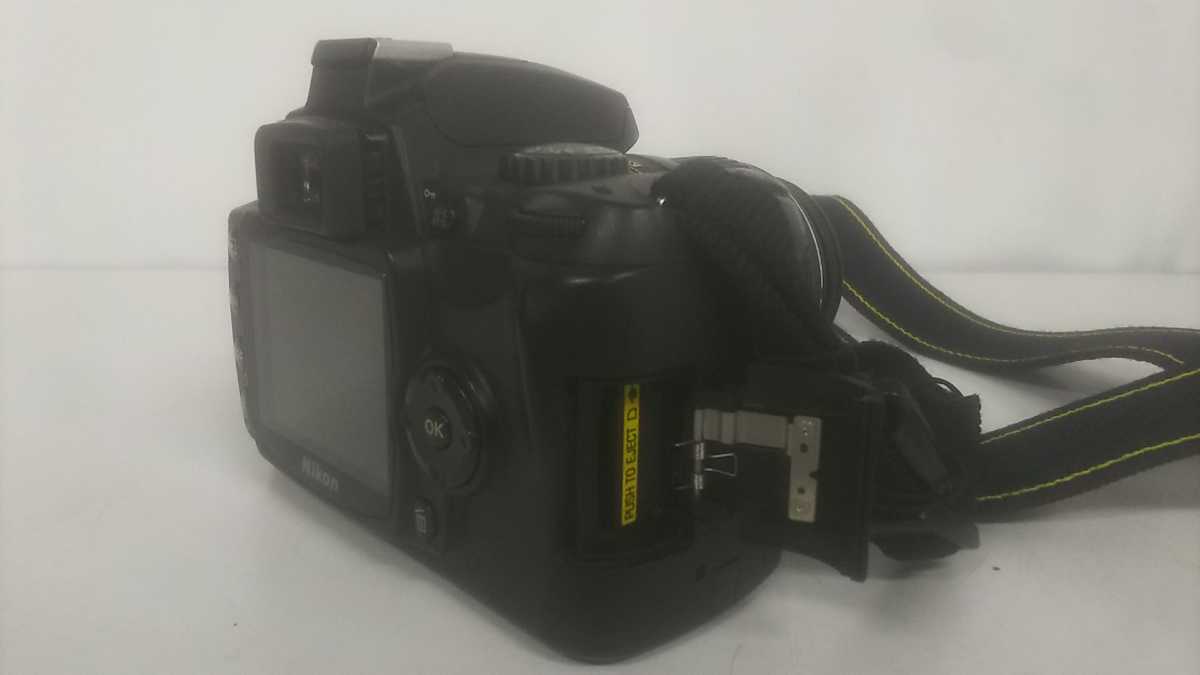 D40 ニコン Nikon 18-55mm AF-S DX ED NIKKOR - Camera Digital SLR 