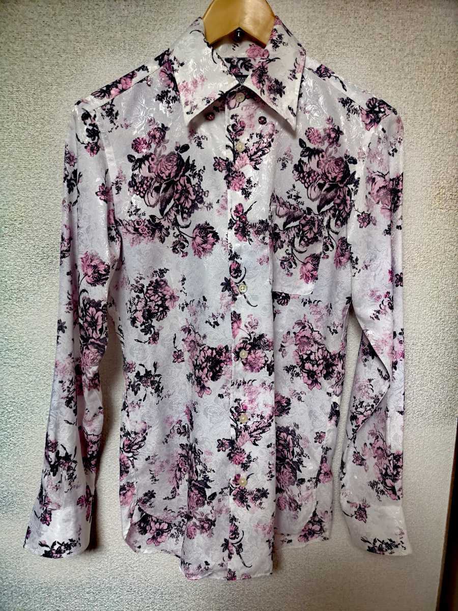Tornado Mart トルネードマート 長袖シャツ M 花柄 Mサイズ 売買されたオークション情報 Yahooの商品情報をアーカイブ公開 オークファン Aucfan Com