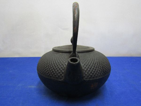 未使用保管品 鉄瓶 南部鉄器（171）霰文様 アラレ模様 茶道具　茶器　急須 鉄瓶 | 南部鉄器 「南部 - 名