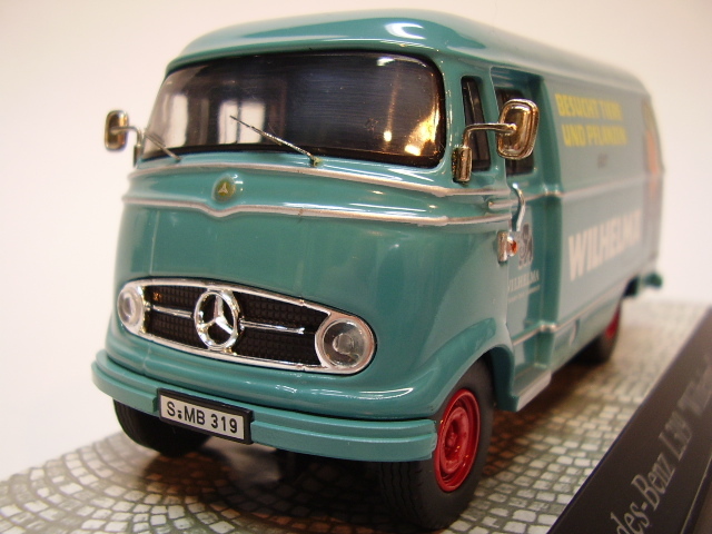 1/43 プレミアムクラシックス　　メルセデス　ベンツ　L319　ヴィルヘルマ動物園　オオハシ？_3