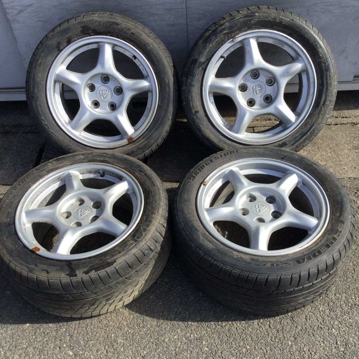 人気SALE，人気 マツダ RX-7 FD １６インチ ８J 50 114.3 225/50ZR16 ４本セット(ラジアルタイヤ)｜売買されたオークション情報、yahooの商品情報をアーカイブ公開 - オークファン 5穴