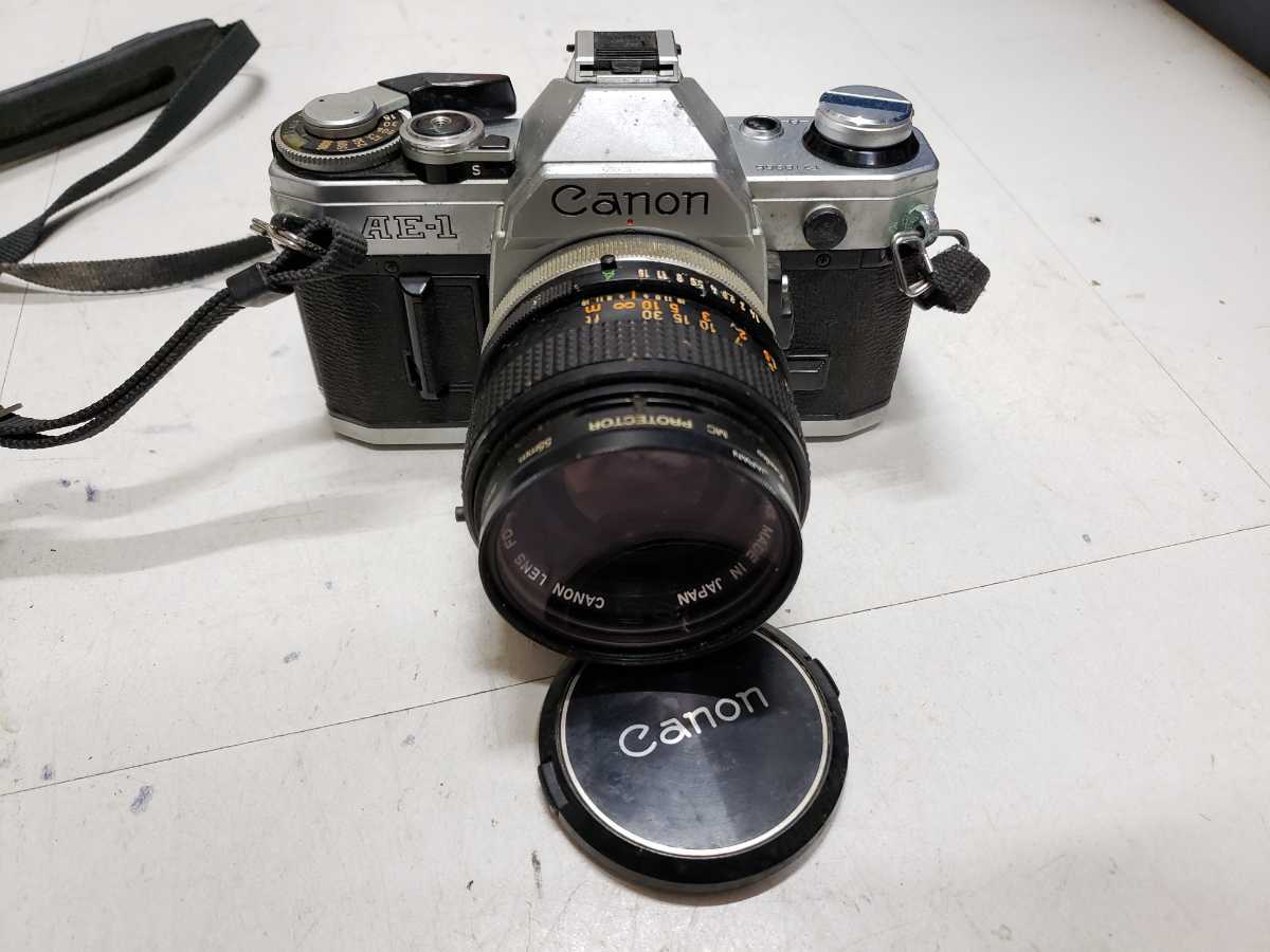 AE-1 Canon 50mm FD Camera with 35mm 一眼レフ SLR Lens | フィルム