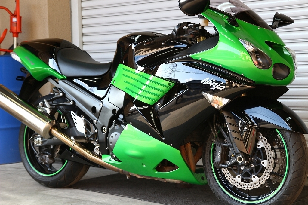 ZZ-R1400/実走行11770㎞/ライムG×ブラック/後期モデルC型/2011年