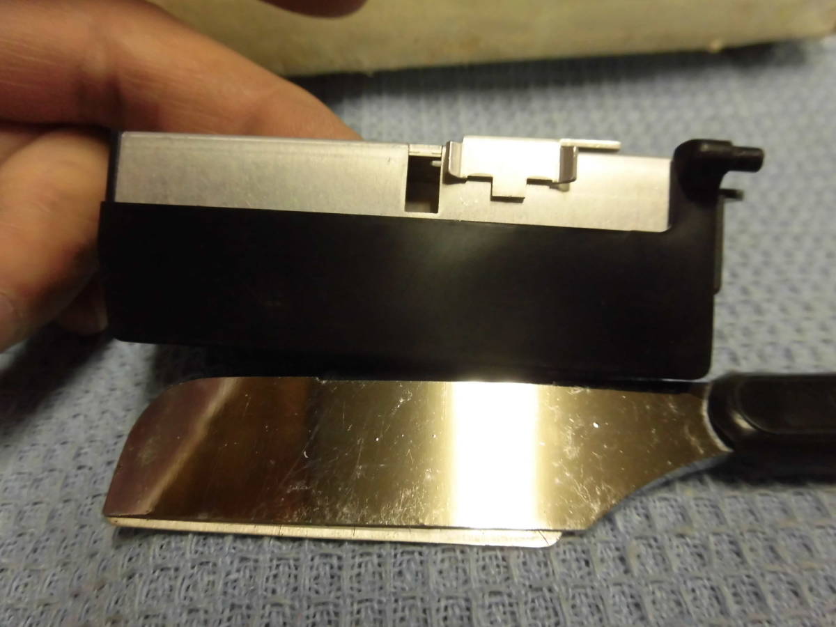 剃刀は綺麗です★顔そり用【理容 理髪】☆FEATHER フェザーPROFESSIONAL 日本剃刀 カミソリ★_2