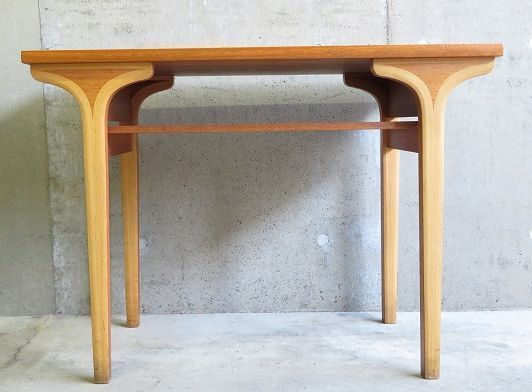 【お得】 ビンテージ 天童木工 事務机 勉強机 木製デスク テーブル 作業台 横幅90cm&times;高さ65cm&times;奥行40cm 現状品 ⑤(その他)｜売買されたオークション情報、yahooの商品情報をアーカイブ公開 - オー その他