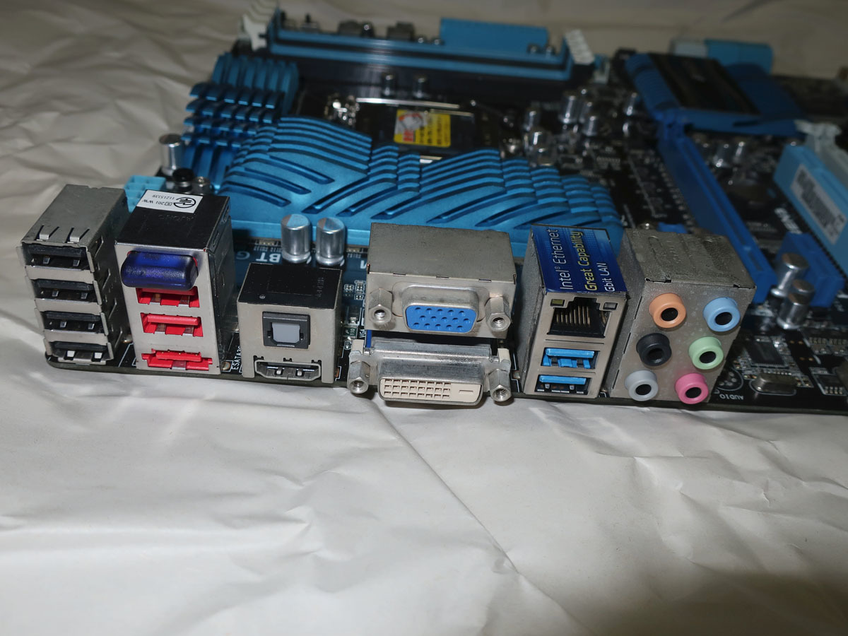ASUS ATXマザーボード P8Z68-V/GEN3 LGA1155 中古品 【公式通販】
