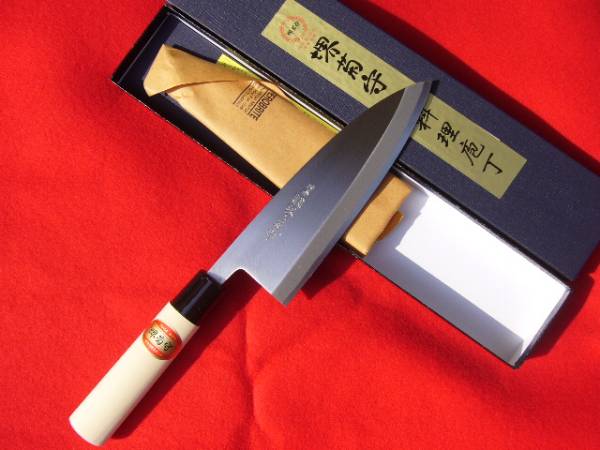 ☆送料無料☆堺菊守 はがね鍛造 出刃包丁 180mm 6寸