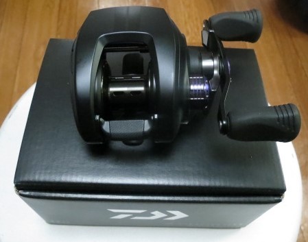 BLACK Z2020 | 0 ブラックリミテッド 2020SH Z 噂の最強リール「ダイワZ ベイトリール塗装リペイント：ダイワ つりにいく LTD」が超カッコいい！ ダイワ ダイワ(DAIWA) DAIWA(ダイワ) 激安 ブラックLTD爆誕！最強リールのリミテッドはどこが
