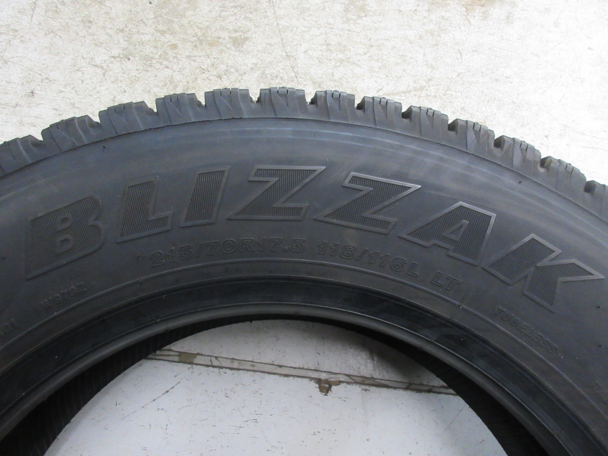 215⁄70R17.5 0 118⁄116L ブリヂストン 1 BRIDGESTONE 116の中古品 2