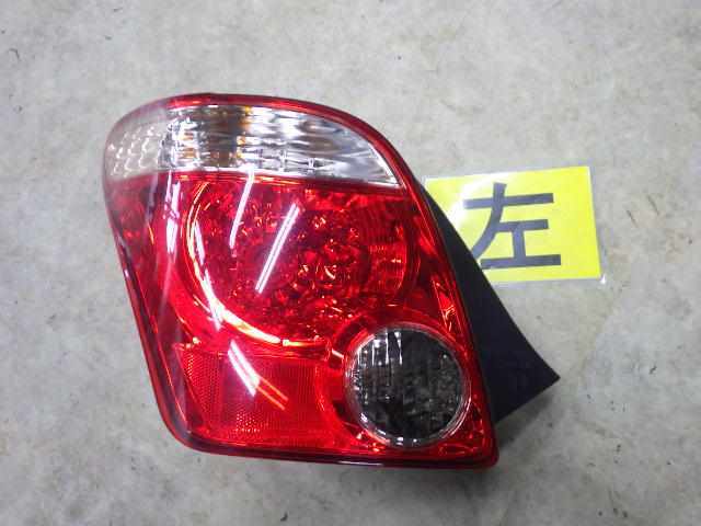 トヨタ イスト NCP60 前期 純正オプション クリアテールランプ 08538