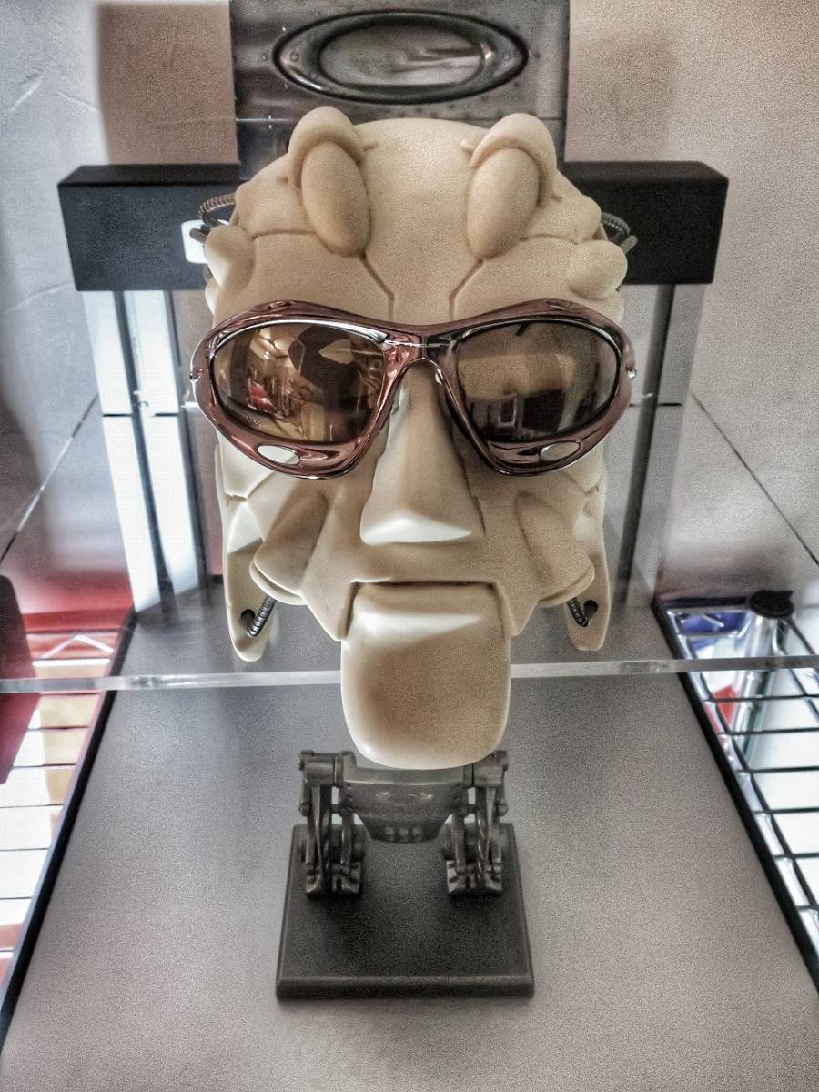 店舗用 Oakley | OAKLEY アイウェア メガネ - オークリー ファッション オークリーから40万円超のアイウェア限定発売！ 超レア☆ラスト1☆非売品☆オークリー デーモン メンズ 非売品」の落札相場 オークリー) OAKLEYの限定モデルが３０％ＯＦＦ！超個性的アイウェアのラスト１点を
