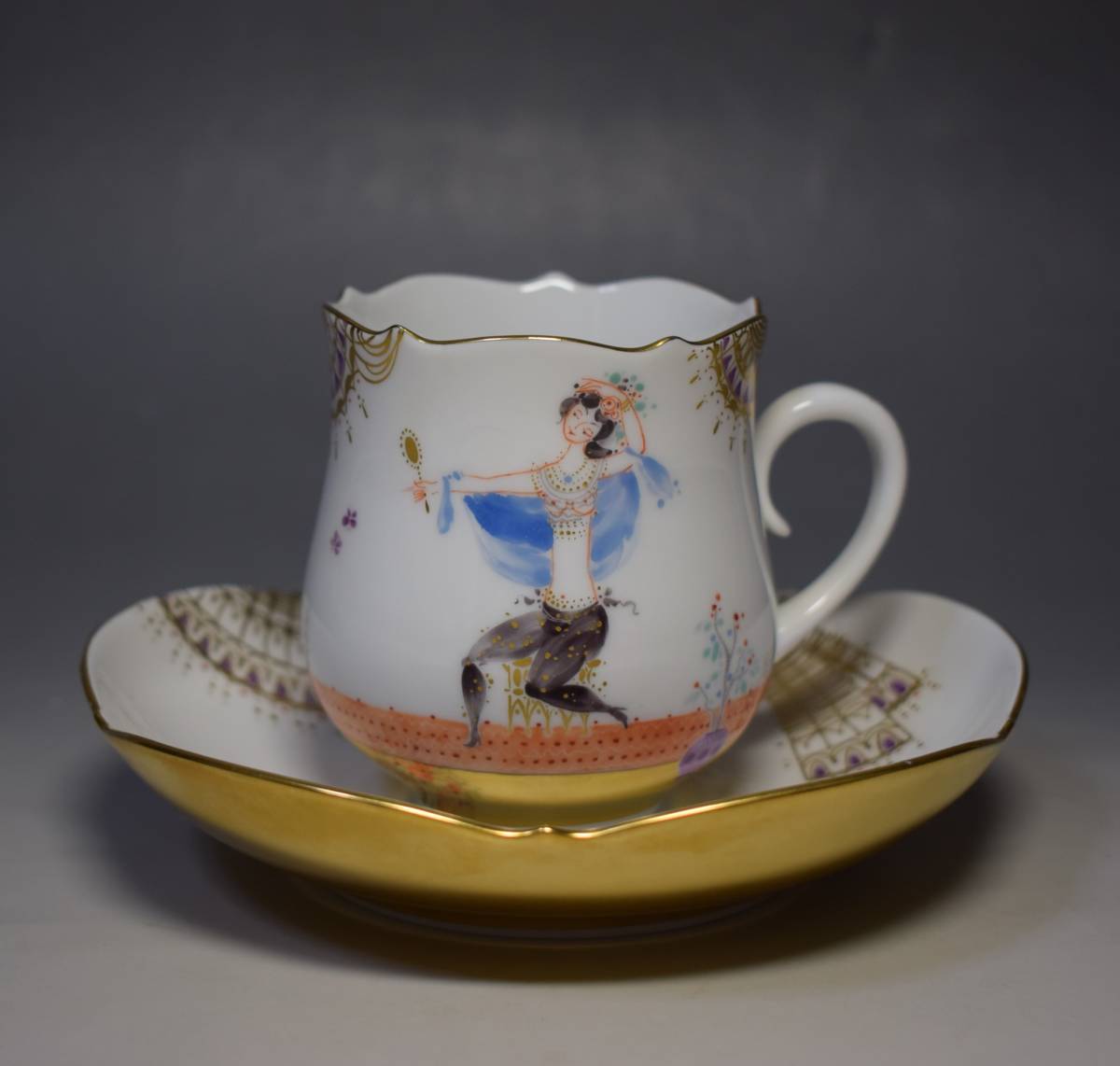  マイセン Meissen アラビアンナイト 千夜一夜物語 No6 カップ＆ソーサー(マイセン)｜売買されたオークション情報、yahooの商品情報をアーカイブ公開 - オークファン マイセン