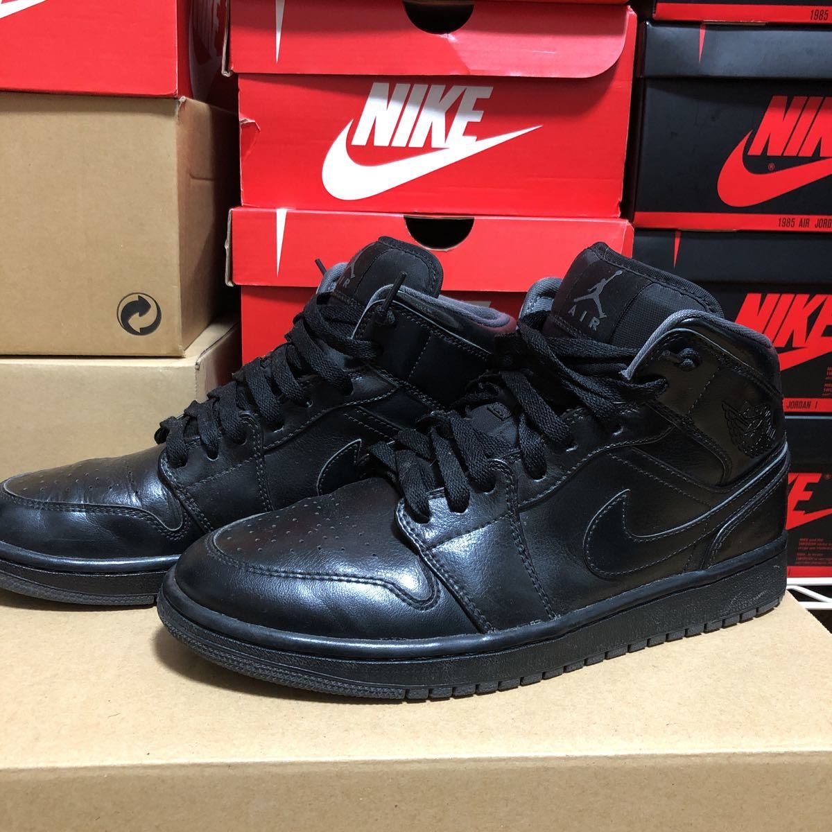 エアジョーダン1 ナイキ AIR トリプルブラック MID 0 ミッド 