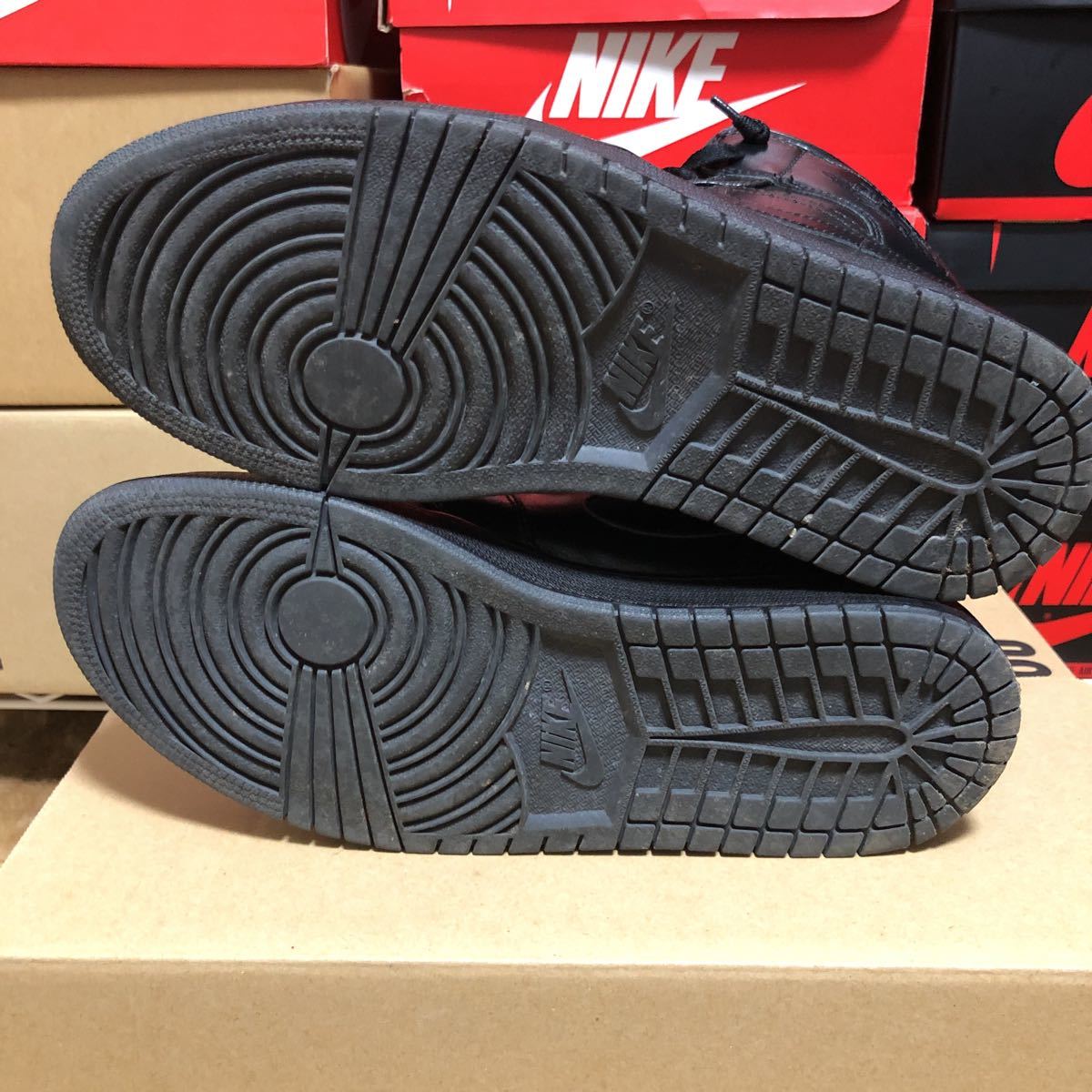 エアジョーダン1 ナイキ AIR トリプルブラック MID 0 ミッド 