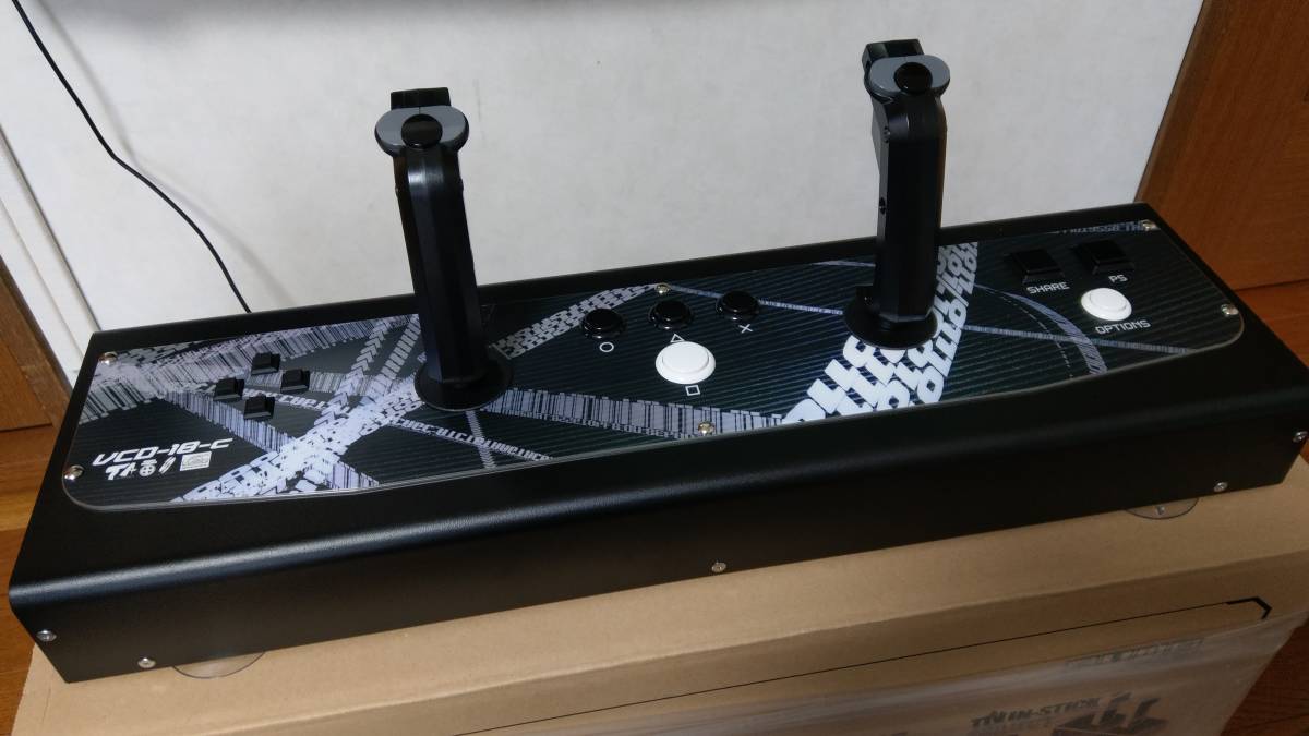美品中古VCD-18-C アーケードスティック　タニタ タニタ ツインスティック VCD-18-c 電脳戦機バーチャロン PS4 【公式通販】