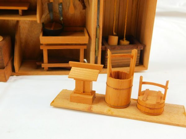 ミニチュア - 家具 木製 古い 昭和レトロ 台所 箪笥 WORLDS (8) [Sold