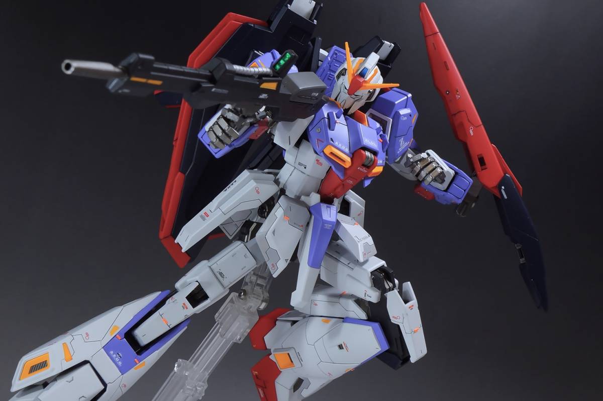 MG 1/100 ZガンダムVer.2.0 改修塗装済み完成品 【公式通販】