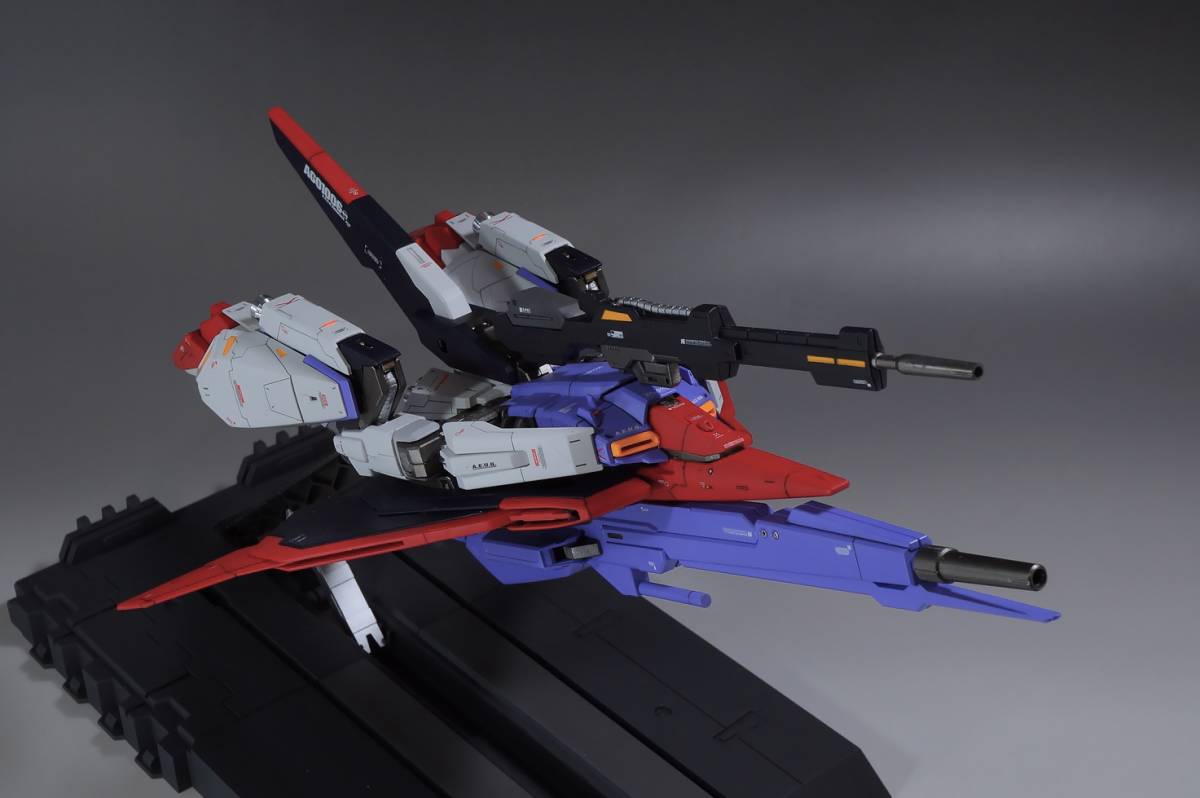 MG 1/100 ZガンダムVer.2.0 改修塗装済み完成品 【公式通販】