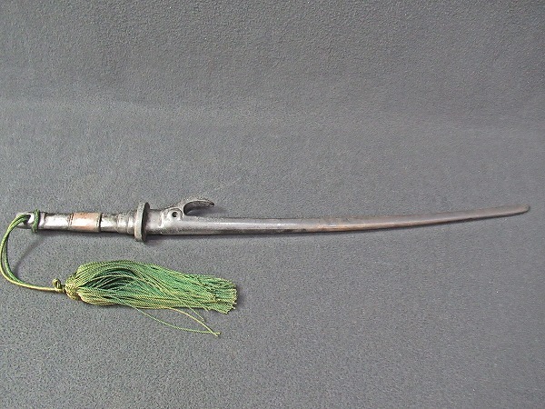十手 武具 48CM 鉄製 琉球古武術 : サイ 釵 黒メッキ 筆架叉(ひつかさ=