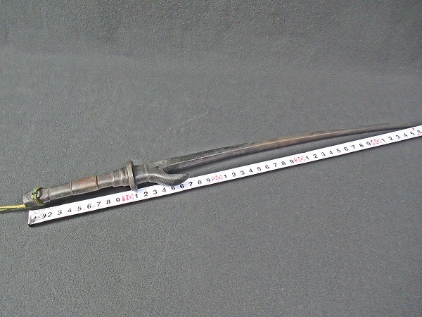 十手 武具 48CM 鉄製 琉球古武術 : サイ 釵 黒メッキ 筆架叉(ひつかさ=