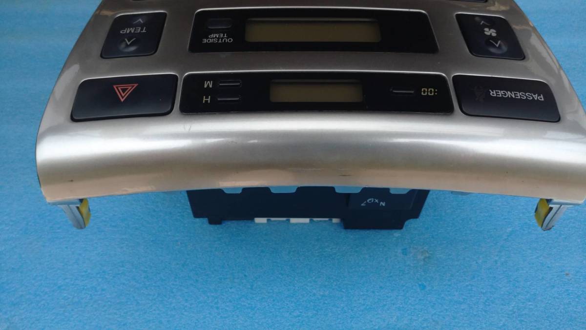 カローラフィールダー ランクス TOYOTA スパシオ エアコンパネルの値段