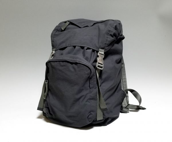 良品○PRADA(プラダ) リュックサック ナイロン グレー バックパック
