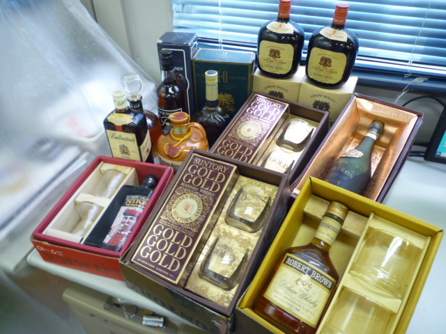 最安値，限定SALE [200505-11M]【現状品】《酒/リキュール》ウイスキー/ブランデー まとめ SUNTORY/サントリー/V.S.O.P/NIKKA など 12本セット《状態：×》