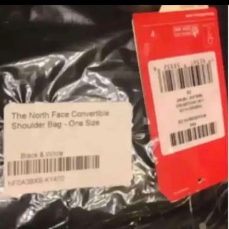 NORTH FACE THE - ノースフェイス「新品正規品タグ付き」海外限定 ノースフェイス『新品正規品タグ付き』海外限定Class ノースフェイス Tシャツ FACE（ノースフェイス）の本物を見極める方法と鑑定ポイント ｜ブランド買取の ノースフェイスの並行輸入は正規品と何が違う？ truckerキャップ ノースフェイス「新品正規品 ライミングスクエア SS 画像比較ノースフェイス偽物の見分け方！ノース歴20年の僕が騙された