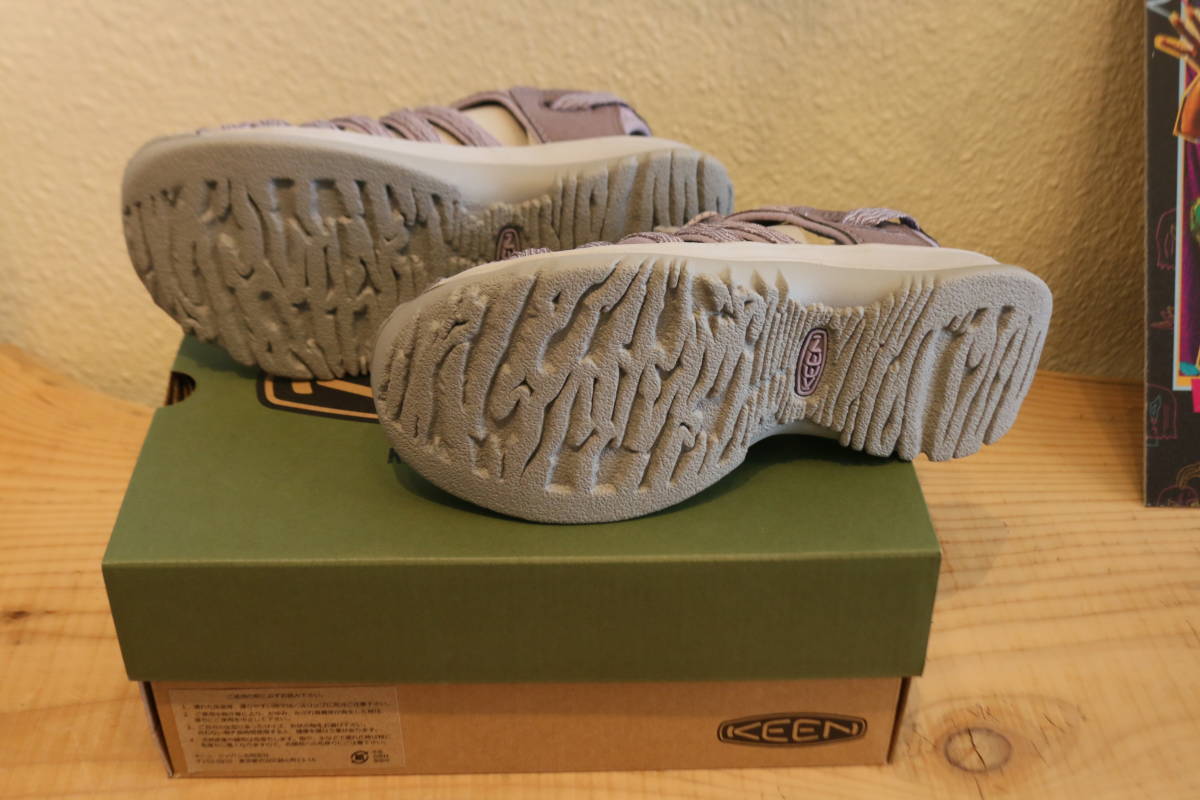 KEEN ウィスパー WHISPER レディース 24cm アウトドア サンダル SHARK