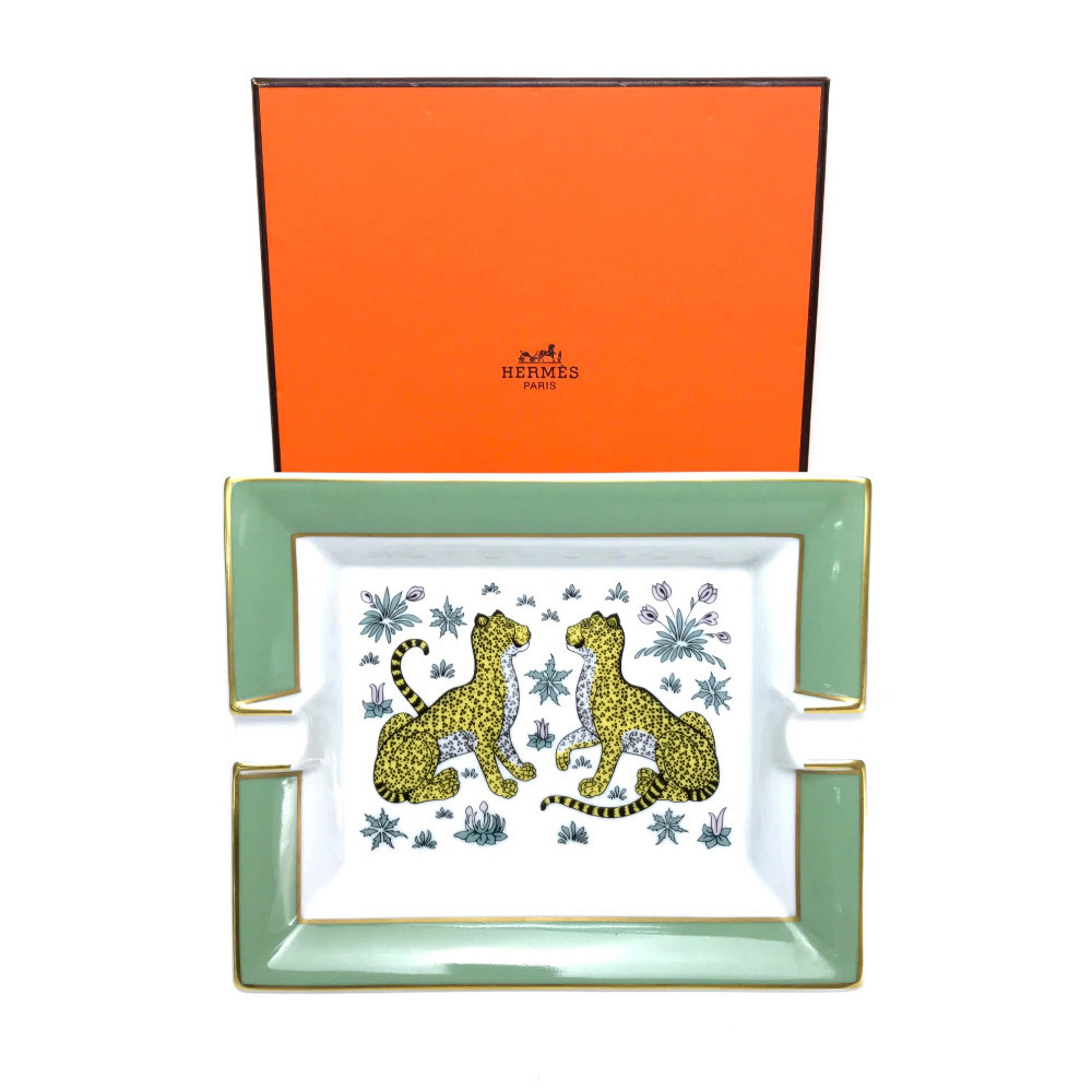 エルメス　アッシュトレイ　ヒョウ柄　箱付き 未使用 HERMES エルメス ヒョウ柄 豹 アッシュトレイ インテリア 灰皿