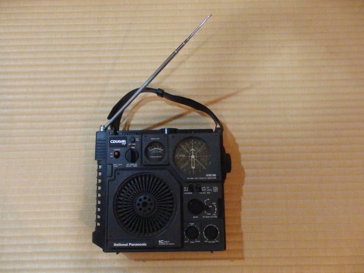 ☆ジャンク品☆National Panasonic RF-877 / BCLラジオ / ナショナル