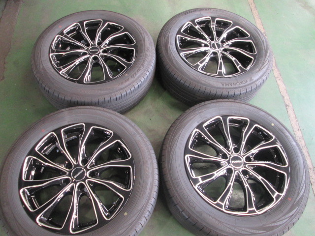 215／60R17（P.C.D（mm）114.3）（タイヤ・ホイール｜車用品 | 17