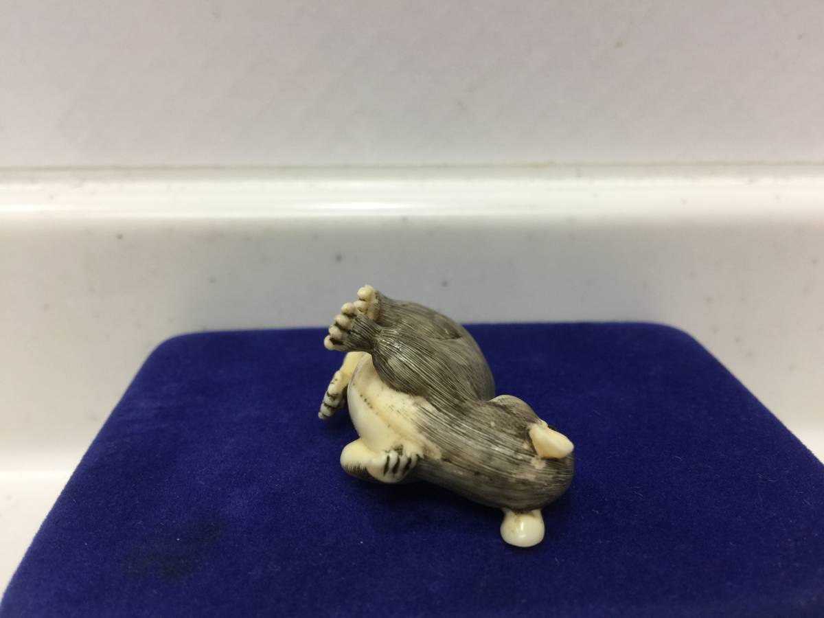 河馬牙 根付 鼠 時代 古美術 細密細工 動物 カバ牙 彫刻 KJ1 No.56