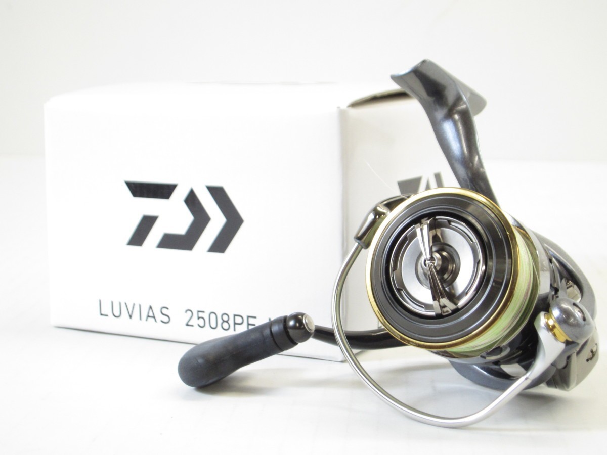 【セール，HOT】 DAIWA ダイワ LUVIAS ルビアス 2508PE-H スピニングリール 釣り具 #US1448(ダイワ)｜売買されたオークション情報、yahooの商品情報をアーカイブ公開 - オークファン ダイワ