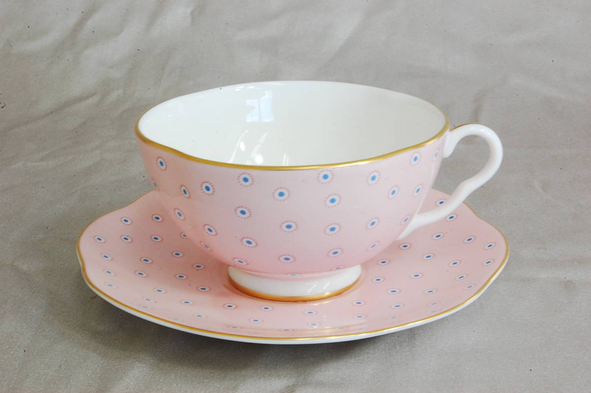 【2026夏季】 ウェッジウッド／Wedgwood：ポルカドット コレクション ピンク Ｃ＆Ｓ SS60000(ウェッジウッド)｜売買されたオークション情報、yahooの商品情報をアーカイブ公開 - オークファン ウェッジウッド