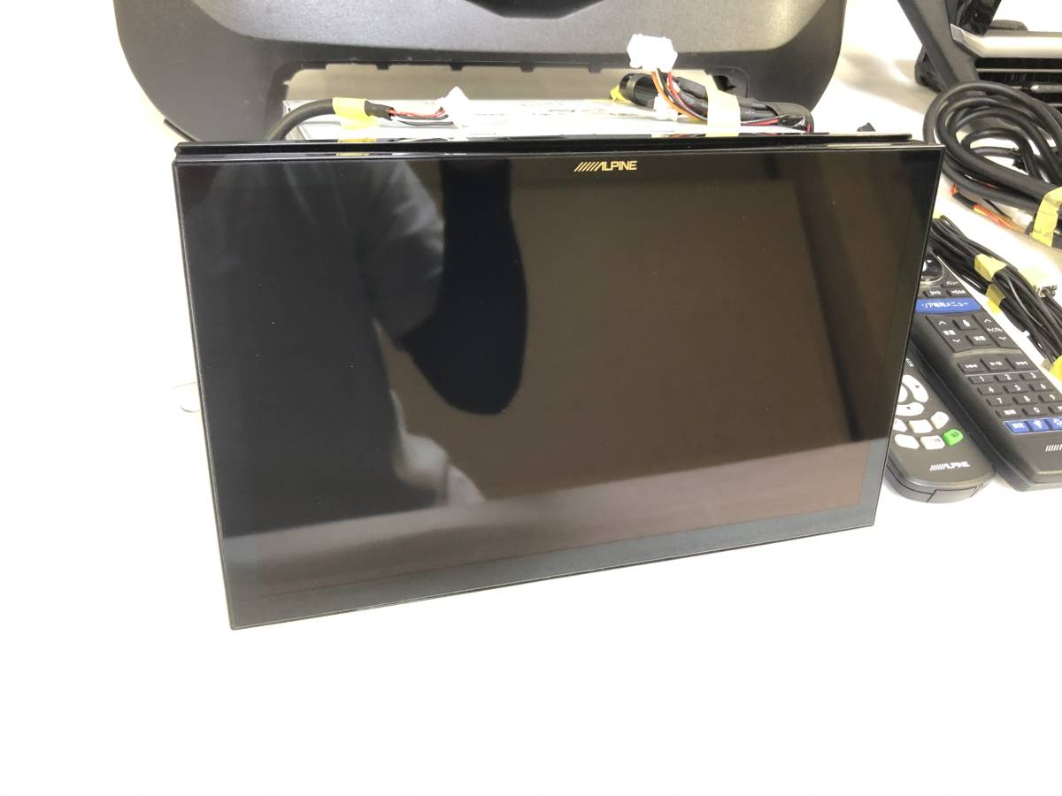 ビッグX アルパイン ヴォクシー⁄ノア⁄エスクァイア（80系）専用 ALPINE 